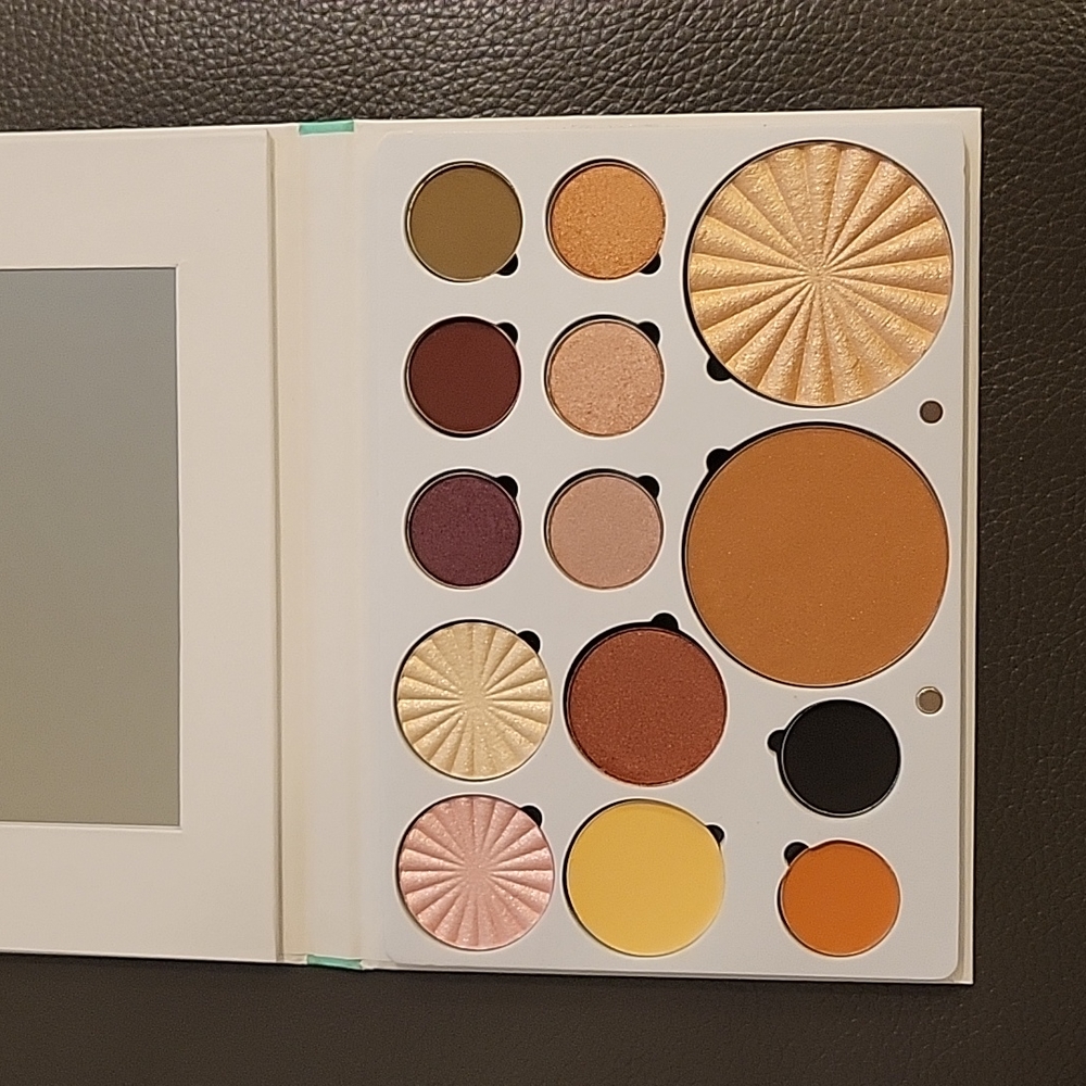 OFRA Pro Palette - Glow Into Winter